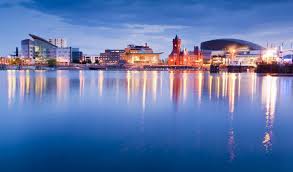 Столиця уельсу є найбільшим в країні транспортним вузлом. Kardiff Stolica Uelsa Syl Ru