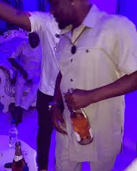Obi iyiegbu wey many pipo known as obi cubana, say im receive ova 246 cows from im friends for im mama burial dis weekend for afor uzo oba for anambra state. Cubana Chief Priest Storms Zubby Michael S House With Other Big Boys Celebrities Nigeria