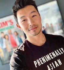 Werkzeug und baumaterial für profis und heimwerker. Everything We Know About Simu Liu Marvel S Newest Superhero