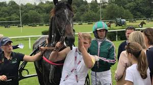 Publié le dimanche 27 décembre 2009 par canalturf actualité trot des courses pmu. Sable Sur Sarthe Jean Michel Bazire Prophete En Son Royaume Le Mans Maville Com