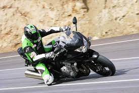 2008 suzuki bandit 1250s and kawasaki z1000. Suzuki Gsf1250 Bandit 2007 2012 Motorcycle Review Mcn