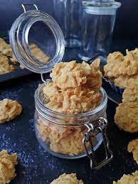 Satukan tepung gandum dan letak sedikit garam. Biskut Cornflakes Rangup Cornflakes Crunchy Cookies Sedap Dan Mudah Sukatan Cawan Tanpa Mixer Qasey Honey