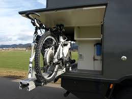 Individueller Fahrradtrager Expeditionsmobil Starterbatterie Fahrrad