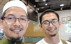 Born 22 march 1970) is a malaysian politician. Anak Nik Abduh Bukan Pembawa Virus Afrika Selatan Kosmo Digital