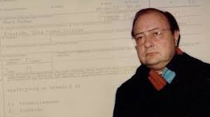 På historien om en av världens största brottsutredningar. Palmemordet Den Osannolika Mordaren
