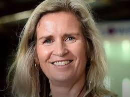 Nicole Asher's Instagram, Twitter & Facebook