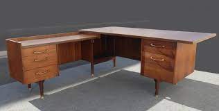 Create a space that allows you to work at ease by browsing our collection of executive desks. The Best Mid Century Modern Office Desks Emfurn