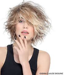 Carre Flou La Coiffure Tendance De Cet Ete En 2020 Styles De Cheveux Courts Coupe Carre Cheveux Fins Cheveux Fins