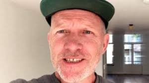 During his youth, he was a cocaine addict as well as an alcoholic. Y2qphfte0rpkjm