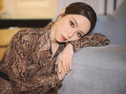 邓紫棋微博改名Gloria 他叹“这名字太陌生”挨批| 中國報China Press