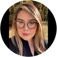 Stacey Keiper's Instagram, Twitter & Facebook