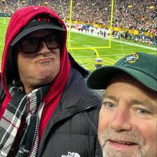 Tim Breitbach (@optimalentertainment) • Fotky a videa na Instagramu