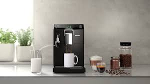 Le broyeur en céramique de qualité supérieure ceramdrive vous offre le plaisir d'un café fraîchement moulu à chaque tasse. Philips Hd8844 01 Test De La Machine A Expresso Automatique