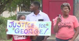 George floyd protests, george floyd square, bust of george floyd, and picture from a memorial erected in floyd's honor. Don T Fight Fire With Fire George Floyd S Estranged Children In Texas Denounce Violence Ktla