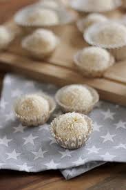 Susse Schneeballchen Mit Kokos Eatbakelove Schneeballe Rezept Lebensmittel Essen Schneekuchen