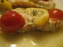 Partiamo da queste semplici basi per cucinare 50 ricette dall'antipasto al dolce, dal pesce alla zucca, per accontentare tutti. Ricetta Filetti Di Cernia Al Cartoccio Ideericette