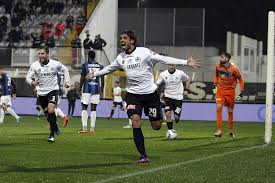 Benvenuto nella pagina ufficiale dello spezia calcio store, il primo store 100% aquilotto! Spezia Calcio Team Kit Acerbis Sport