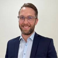 Danielle Keeling's Instagram, Twitter & Facebook