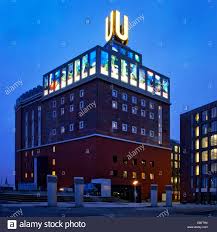 The tarase here is an amazing view that shows the whole city. Dortmunder U Turm Zentrum Fur Kunst Und Kreativitat Dortmund Ruhrgebiet Nordrhein Westfalen Deutschland Stockfotografie Alamy