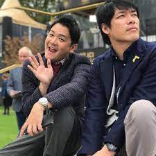 千鳥ノブ on instagram 麒麟川島さんと ハイチーズ コンセプトが全然合ってない2人 ひとりひょうきんでひとりスカしてる 合わそう 写真撮るときはコンセプト合わそう コンセプト 大事 麒麟 川島 コメディアン 千鳥 ノブ