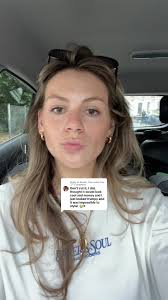 Holly Willoughby Haircut Mom