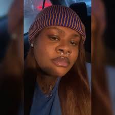 Hey y'all ✨ new here I'm Lane (28 in Kentucky) just here looking for  genuine platonic connections just good vibes, deep convos and genuine  friendship I'm a Virgo don't let that scare