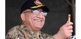 7 Takeaways From Javed Chaudhry's Column On Ex-COAS Bajwa