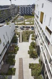 Toi Toi Mon Toit 105 Logements Avec Toit Terrasse Partagee L Architecture Du Logement Social Maison Toit Terrasse Logement