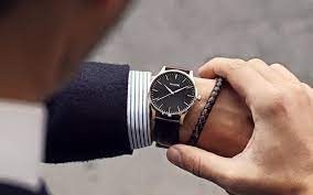 Découvrez nos créateurs et marques de vêtements de luxe pour homme sur printemps.com. 10 Marques De Montres Stylees Et Abordables Pour Homme Le Barboteur