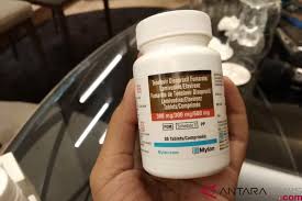 Singapore's virus situation could be more dangerous than it was just before a similar lockdown last singapore has reacted aggressively to the flareup linked to the variant by barring visitors from india. Orang Orang Di China Incar Obat Hiv Karena Putus Asa Hadapi Virus Corona Antara News Kalimantan Tengah Berita Terkini Kalimantan Tengah