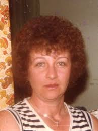 Peggy Hickman's Instagram, Twitter & Facebook