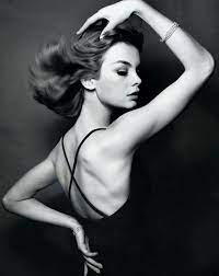 The Little Black Dress Hall Of Fame Fashion Model Poses Model Poses Fashion Photography Poses