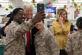 Un représentant militaire américain a déclaré à la chaîne cnn. Irak Donald Trump En Zone De Guerre Une Premiere