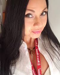 Sharon Parra Mettryc Realty