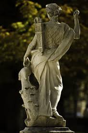 Sculpture De Diane Jardins De La Fontaine Nimes France Antique Sculpture Sculpture Art Art