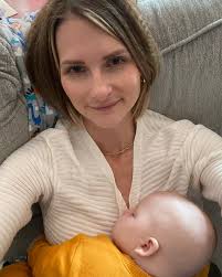 Catherine Crosbie's Instagram, Twitter & Facebook