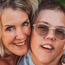 Yvette wilde járenlang een kind: 'Maar toen-ie er was, wilde ik 'm wegdoen' 