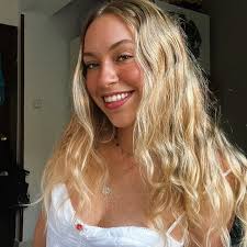 Why is nobody else talking about the North Face x Skims collab and how  dangerous it is? I don't know much, but I am pretty sure you're supposed to  wear BRIGHT COLORS