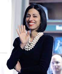 Anthony weiner and his wife huma abedin are still together. Huma Abedin Screamed When She Saw Her Wedding Dress