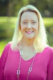 Wilma Holman's Instagram, Twitter & Facebook