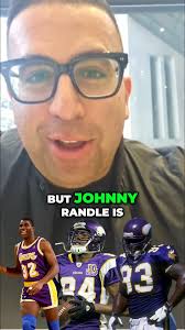 Johnny Randle is in town, and Arash Madani lets the guys know just how big  a fan he is of Johnny's., #NFL #HallofFame #Skol