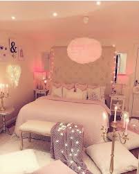 53 elegant luxury bedrooms (interior designs) the elegant luxury bedrooms found in this gallery showcase custom interior designs and decorating ideas from top designers. 39 Amazing And Inspirational Glamour Bedroom Ideas The Sleep Judge