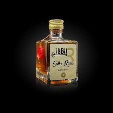 Il liquore al basilico fatto in casa è un ottimo digestivo naturale dall'aroma e dal colore intensi. Genziana Ibbur Liquori Artigianali