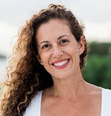 Daniela Santangelo's Instagram, Twitter & Facebook