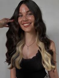 I C Y ❄️ Created by Clara. Call 352-505-3819 to see her today.