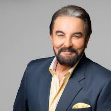 Contents 1 kabir bedi wiki 2 kabir bedi biography, movies, marriage, net worth, wife, son and daughter Kabir Bedi Wiki Biography Age Height Wife Daughter Son