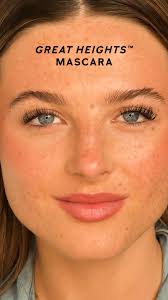 Eye looks as easy at 1, 2, 3! Here are 3 ways to wear the limited-edition  Mary Kay Warm Hues Eye Shadow Palette for looks you will fall in love with.  🍂