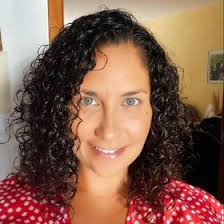 Angela Risco's Instagram, Twitter & Facebook