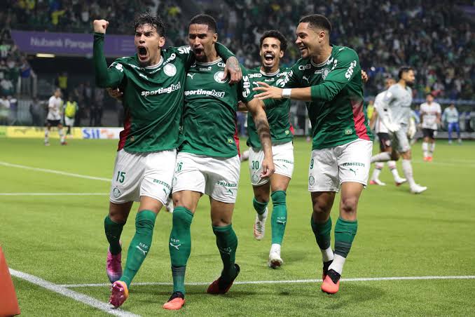 Palmeiras vence S&atilde;o Paulo e assume a lideran&ccedil;a provis&oacute;ria do Brasileir&atilde;o &ndash; R7 Esportes