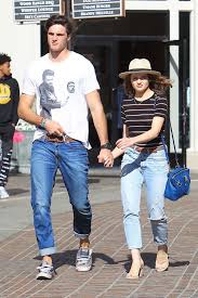 Fan account ✨ just enjoy and bless your tl with daily jacob pics :) @jacobelordi's only form of social media is instagram ✨. Joey King And Jacob Elordi Shopping At The Grove In La 04 11 2018 Celebmafia